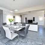 Panorama Hills Βίλα Debeljak