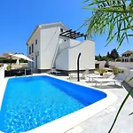 Panorama Hills Βίλα