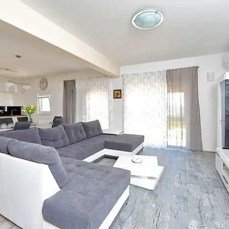 Panorama Hills Villa *