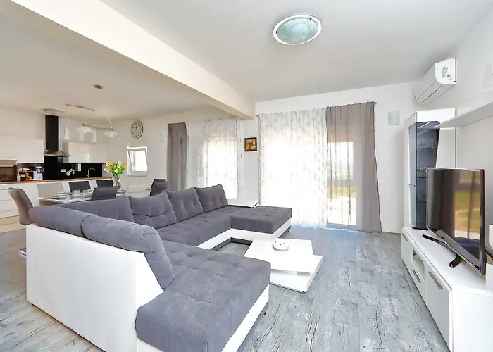 Panorama Hills Вилла *